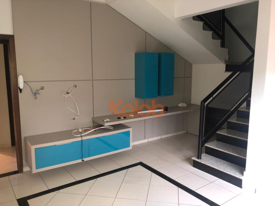 Imagens do imóveis Casa com quatro Quartos no Jardim Paraiso.
