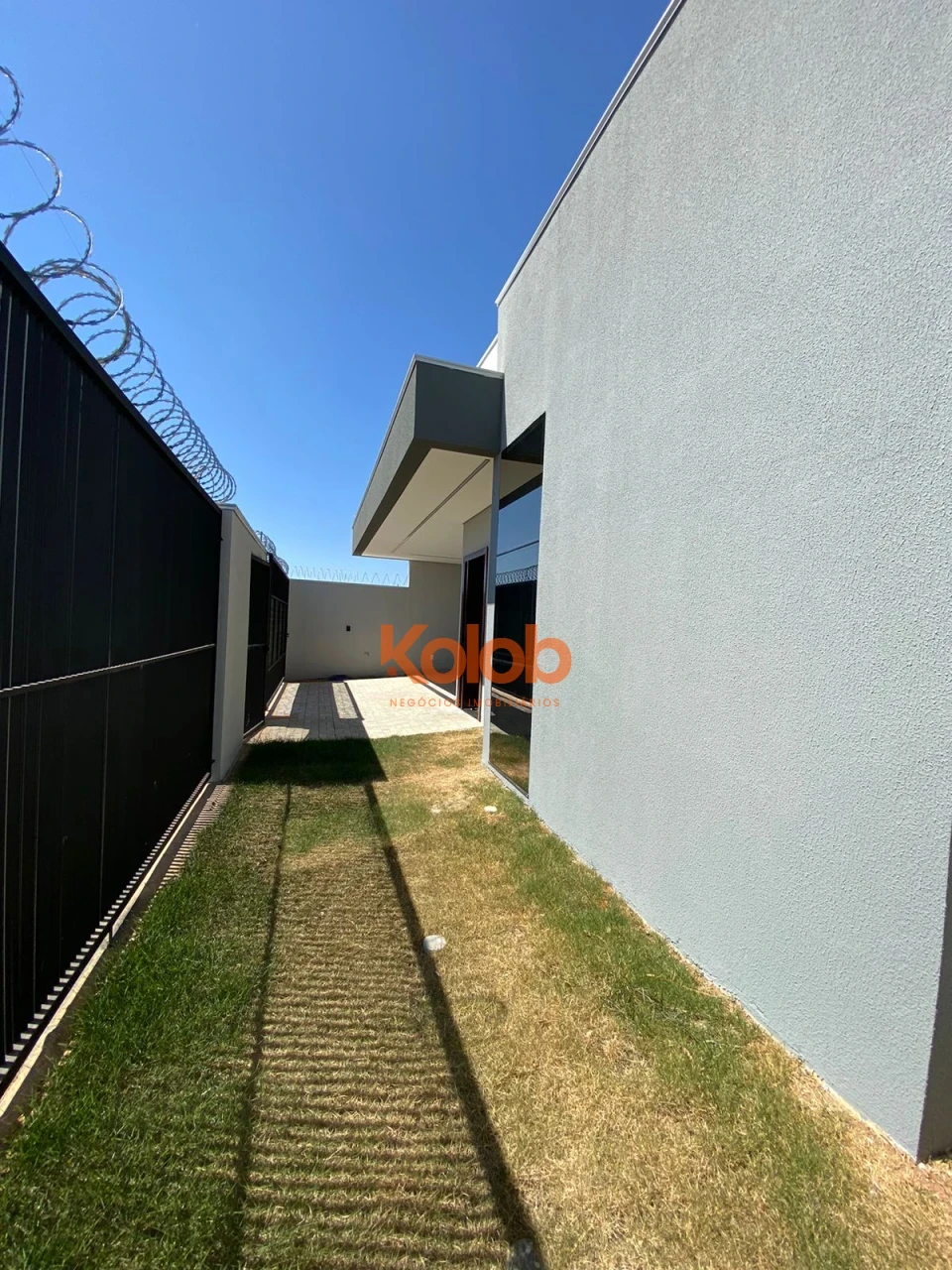 Imagens do imóveis Casa à venda no Residencial Curitiba em Sinop — 3 dormitórios, área gourmet e espaço para piscina
