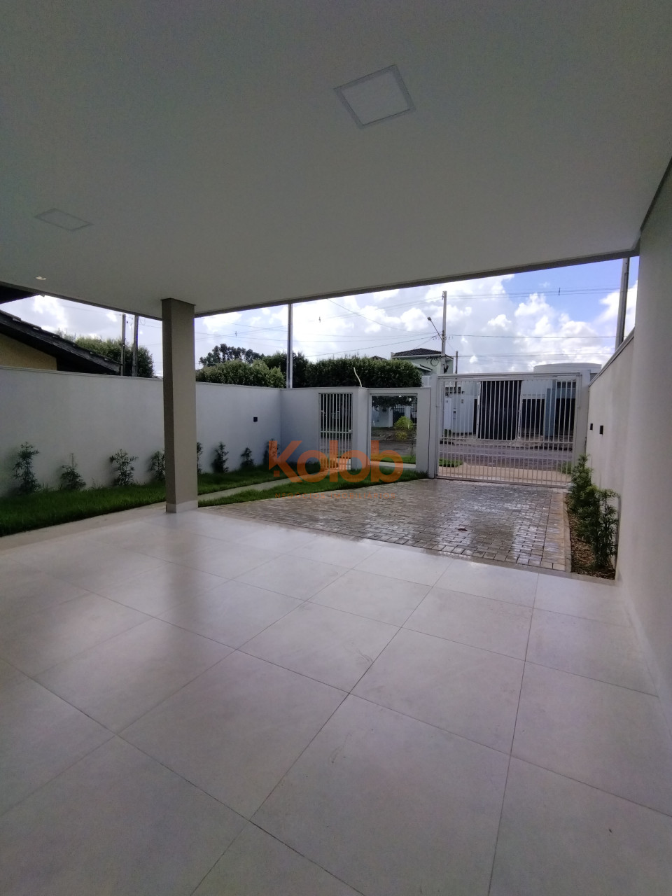 Imagens do imóveis Casa com três quartos no Jardim Paraíso III
