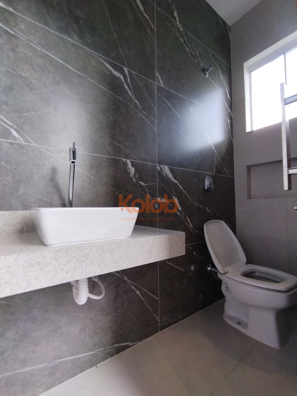 Imagens do imóveis Casa com três quartos no Jardim Paraíso III