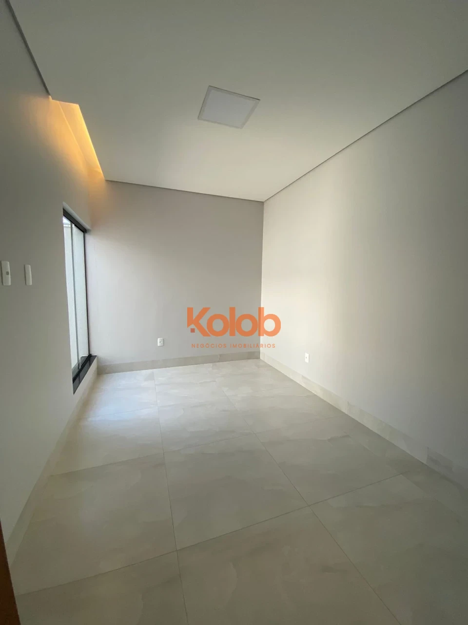 Imagens do imóveis Casa à venda no Residencial Curitiba em Sinop — 3 dormitórios, área gourmet e espaço para piscina