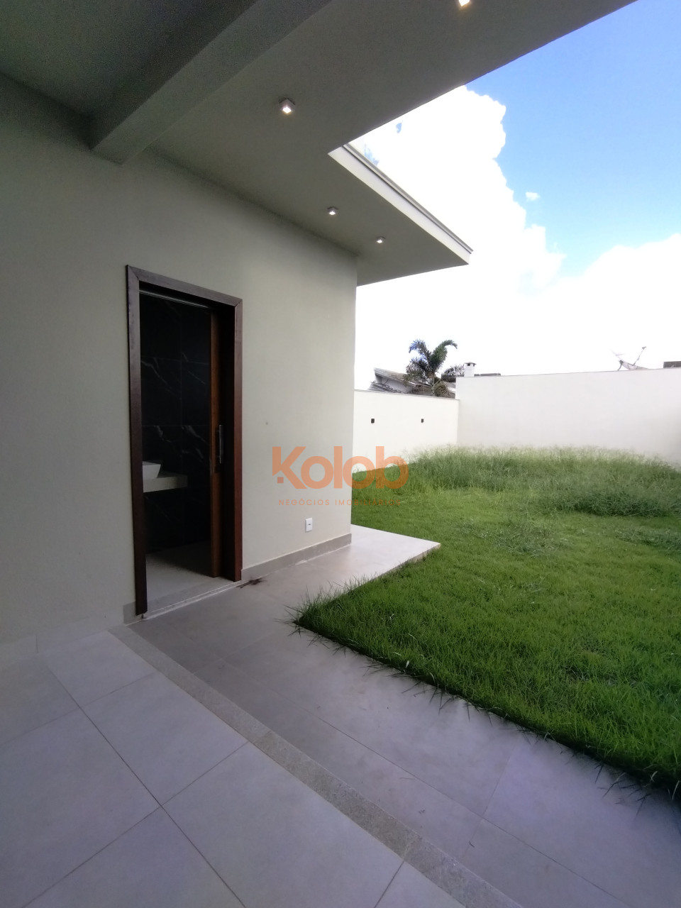 Imagens do imóveis Casa com três quartos no Jardim Paraíso III