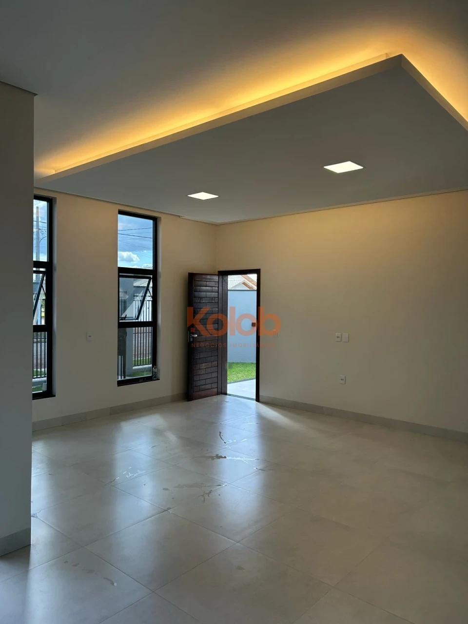 Imagens do imóveis Casa moderna com acabamento premium à venda no Santa Rosa — 3 quartos, garagem para 2 carros