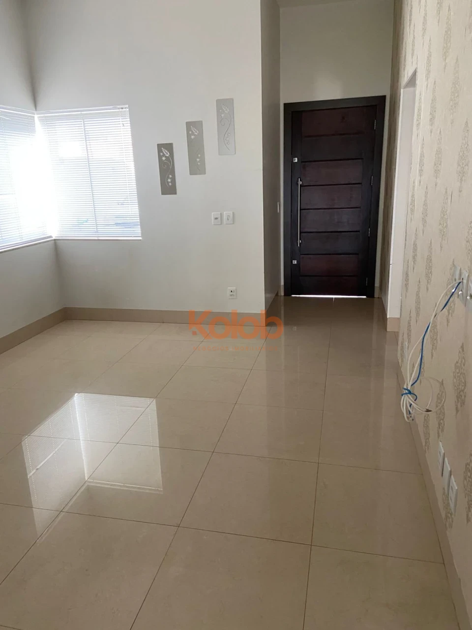 Imagens do imóveis Casa Alto Padrão à Venda em Sinop – 3 Quartos com Suíte e Closet | Próxima ao Empório Maringá