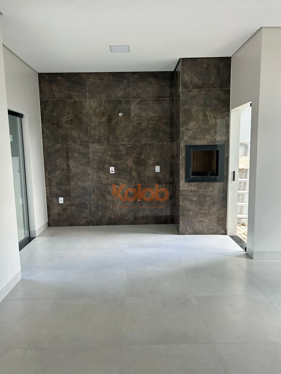 Imagens do imóveis Casa moderna com acabamento premium à venda no Santa Rosa — 3 quartos, garagem para 2 carros