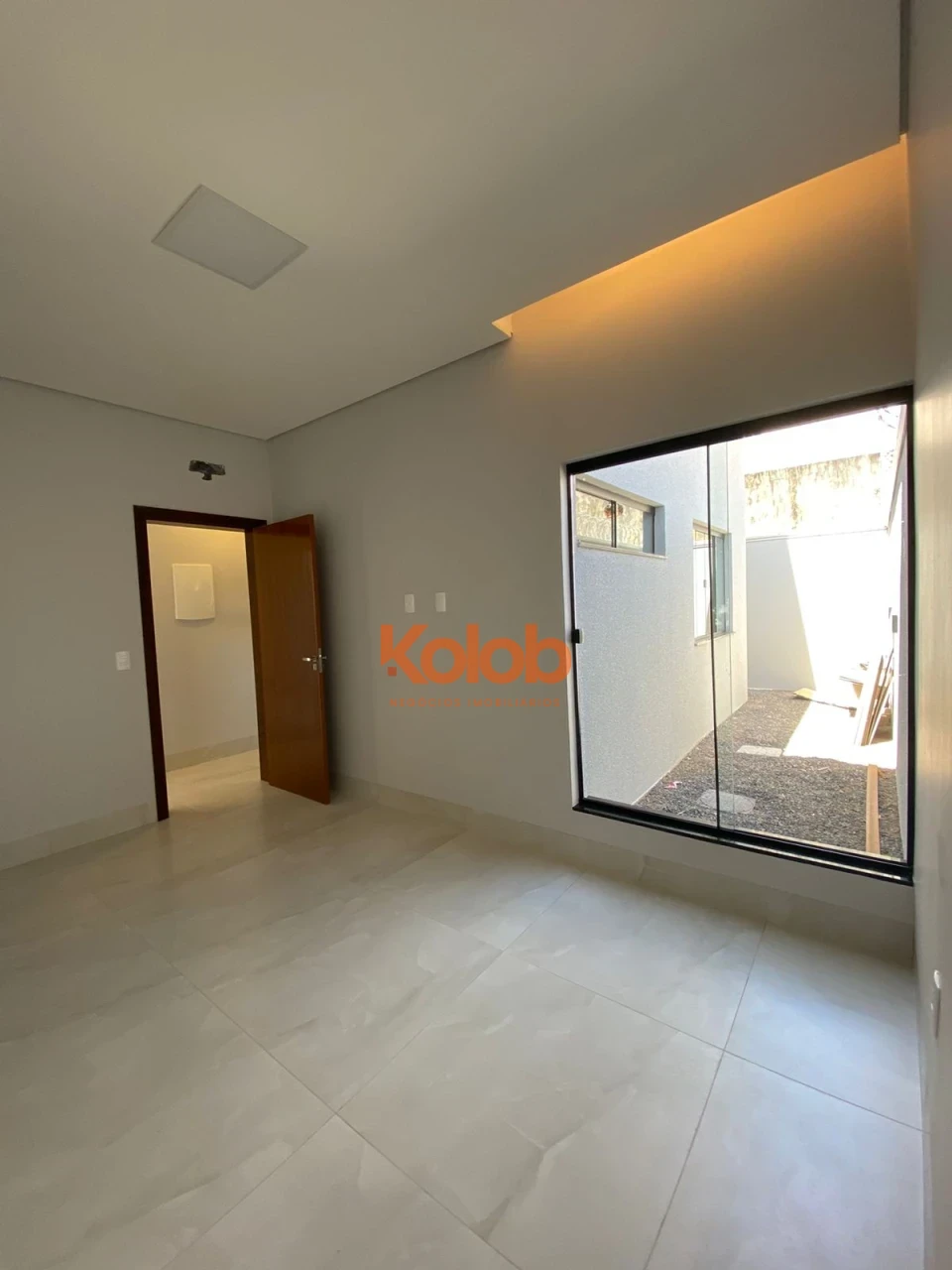 Imagens do imóveis Casa à venda no Residencial Curitiba em Sinop — 3 dormitórios, área gourmet e espaço para piscina