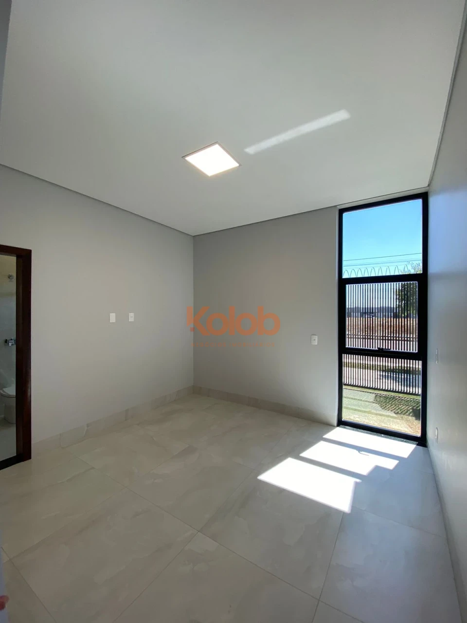 Imagens do imóveis Casa à venda no Residencial Curitiba em Sinop — 3 dormitórios, área gourmet e espaço para piscina
