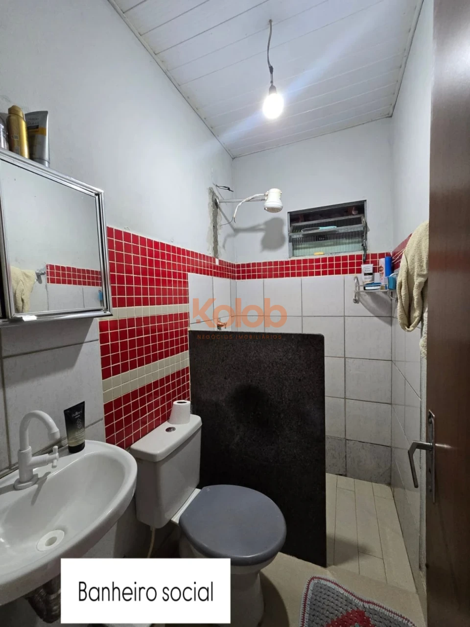 Imagens do imóveis CASA COM 2 QUARTO NO JARDIM SABRINA 2