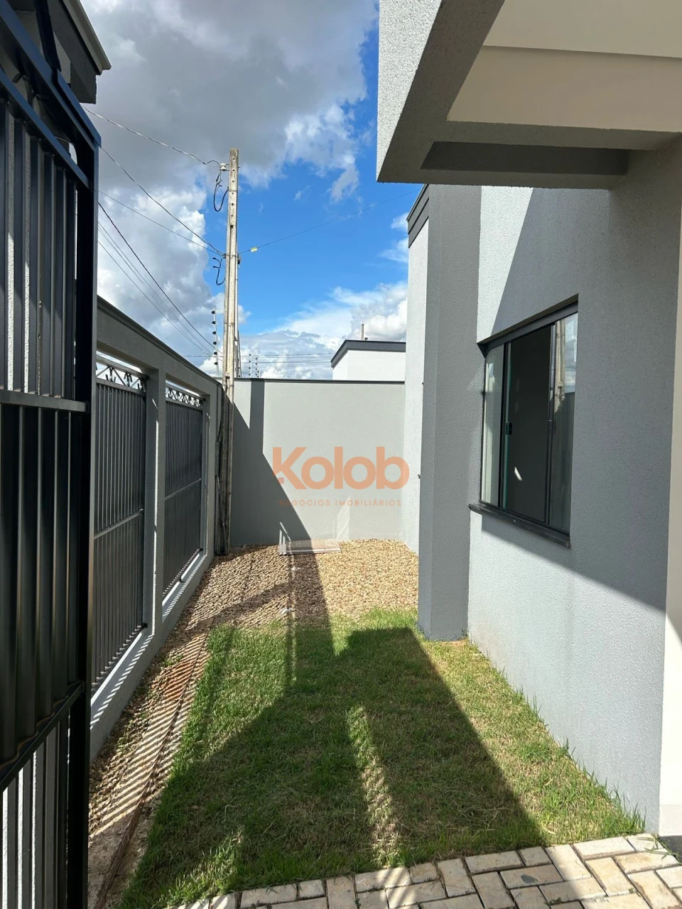 Imagens do imóveis Casa moderna com acabamento premium à venda no Santa Rosa — 3 quartos, garagem para 2 carros