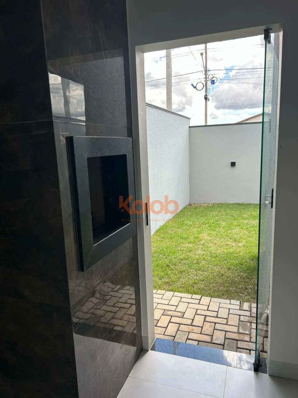 Imagens do imóveis Casa moderna com acabamento premium à venda no Santa Rosa — 3 quartos, garagem para 2 carros