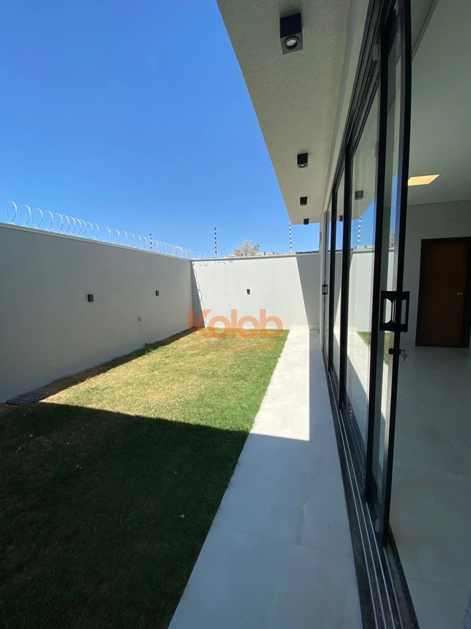 Imagens do imóveis Casa à venda no Residencial Curitiba em Sinop — 3 dormitórios, área gourmet e espaço para piscina