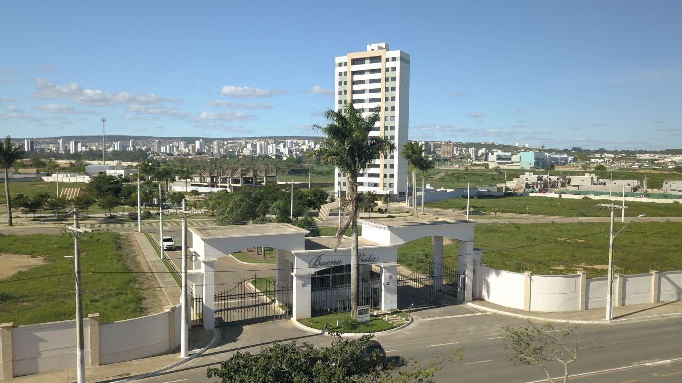 Apartamento com 3/4 sendo 1 suíte reversível para 4/4 2 vagas de garagem na Av. J Pedral próximo ao Boulevard Shopping. Boa Vista - Vitória da Co - Boa Vista, Vitória da Conquista