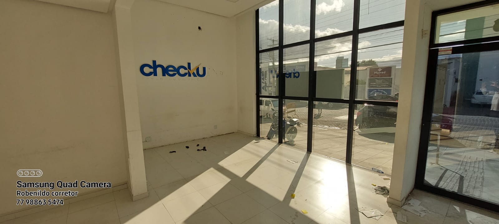 Oportunidade para Empreendedores! Prédio com 26 salas para locação, em área estratégica para o seu negócio, na Av. Otávio Santos. Vitória da Conq - foto 1
