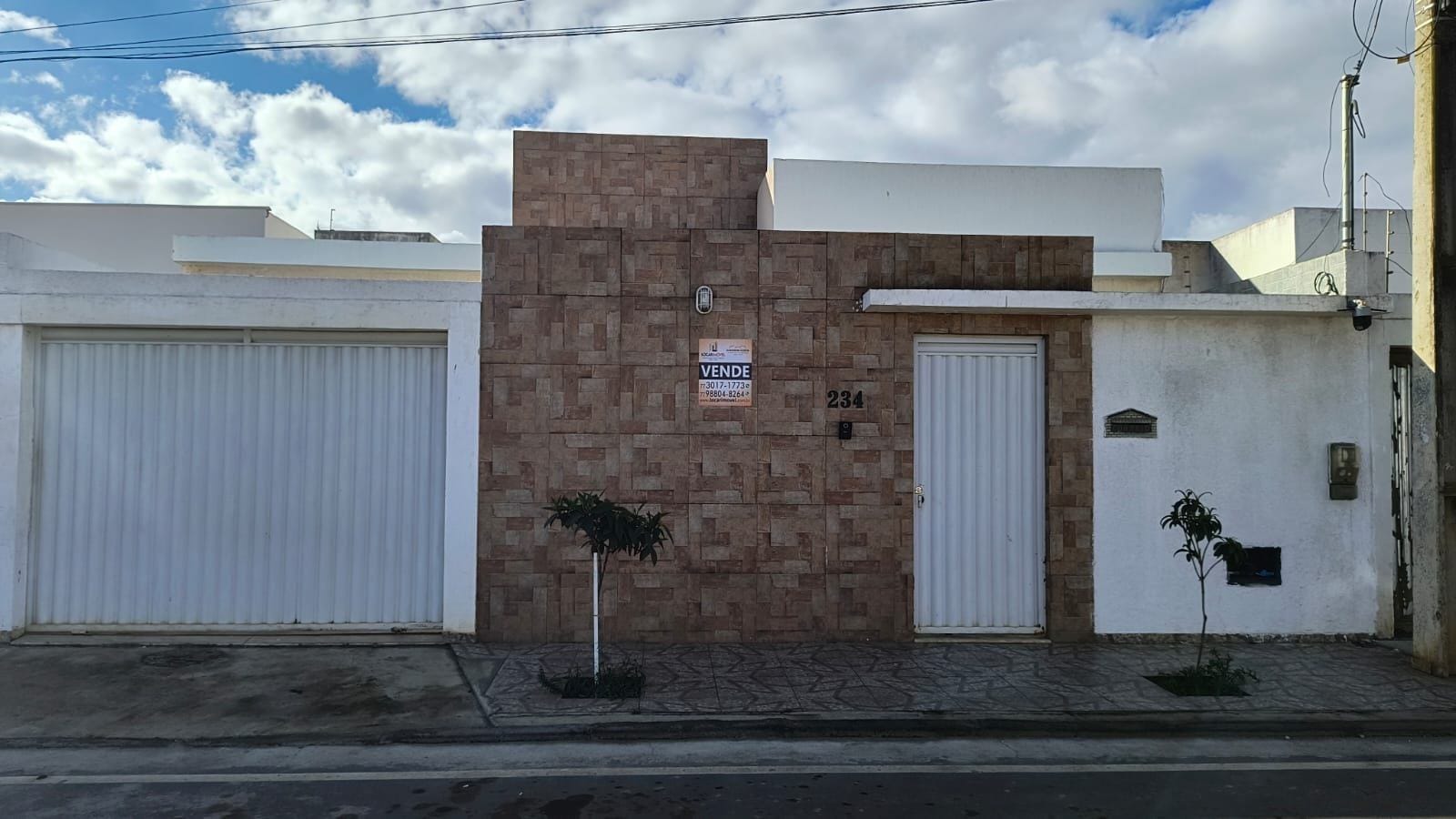 Casa de 3/4 sendo uma suíte no Vila Marina - Próximo Shopping Conquista Sul e Havan - Felícia, Vitória da Conquista
