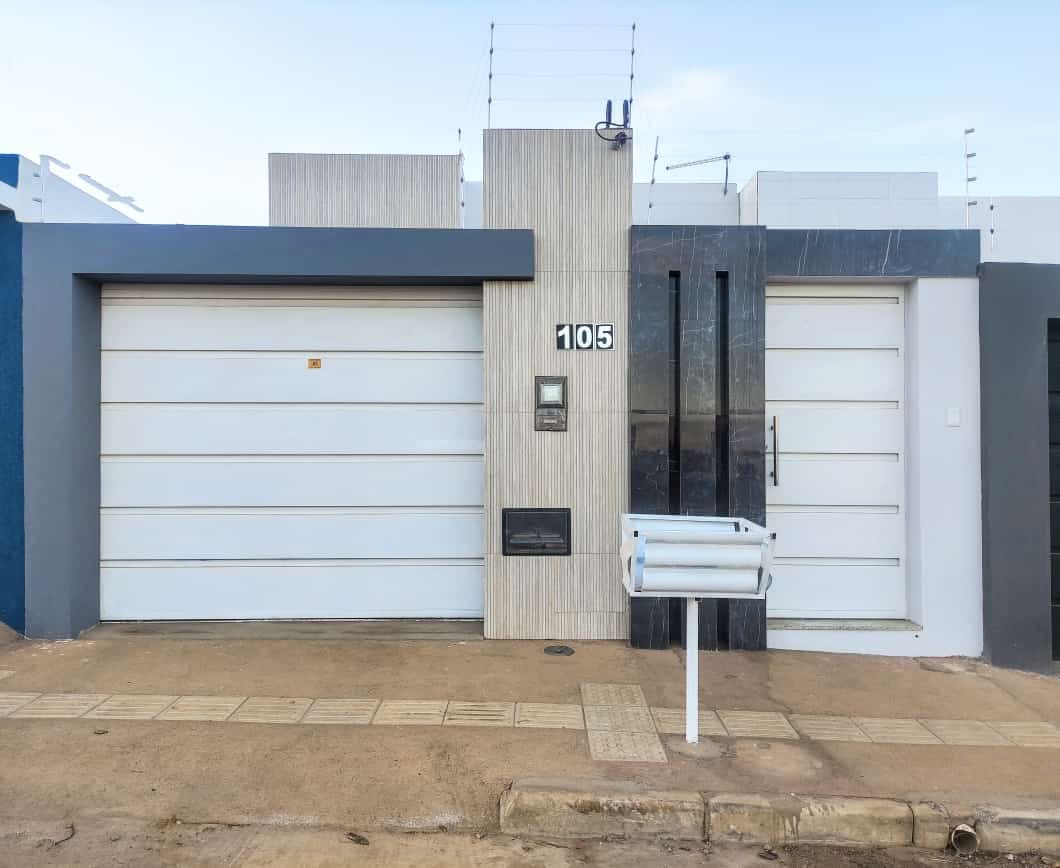 Casa acima do Candeias contendo  3  quartos  sendo 1 suíte próximo de tudo, bairro com infraestrutura, Vitória da Conquista, BA - foto 1
