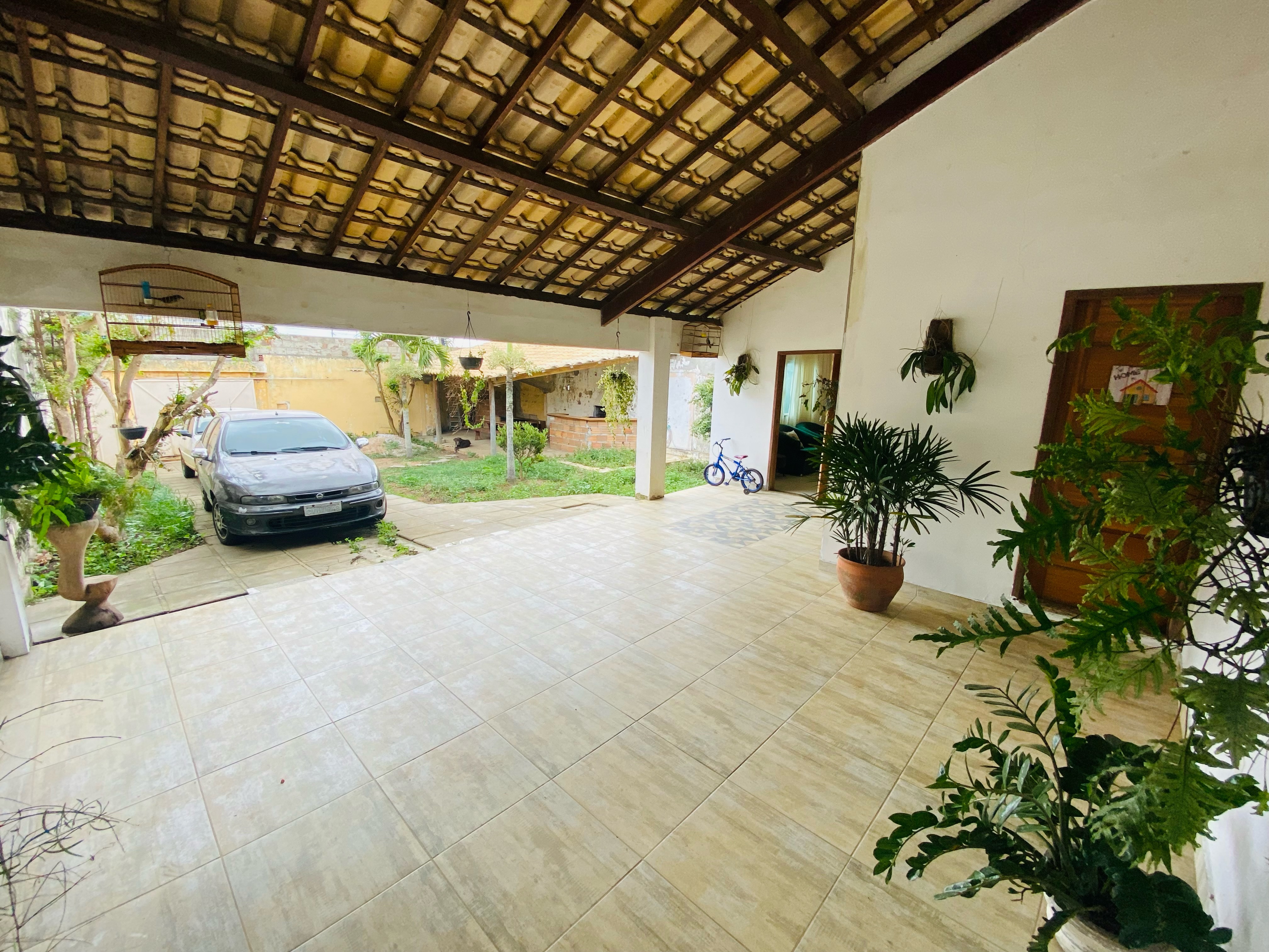 Excelente Casa de 4 quartos e garagem para 4 carros à Venda, Santa Cecília, Vitória da Conquista, BA - foto 1