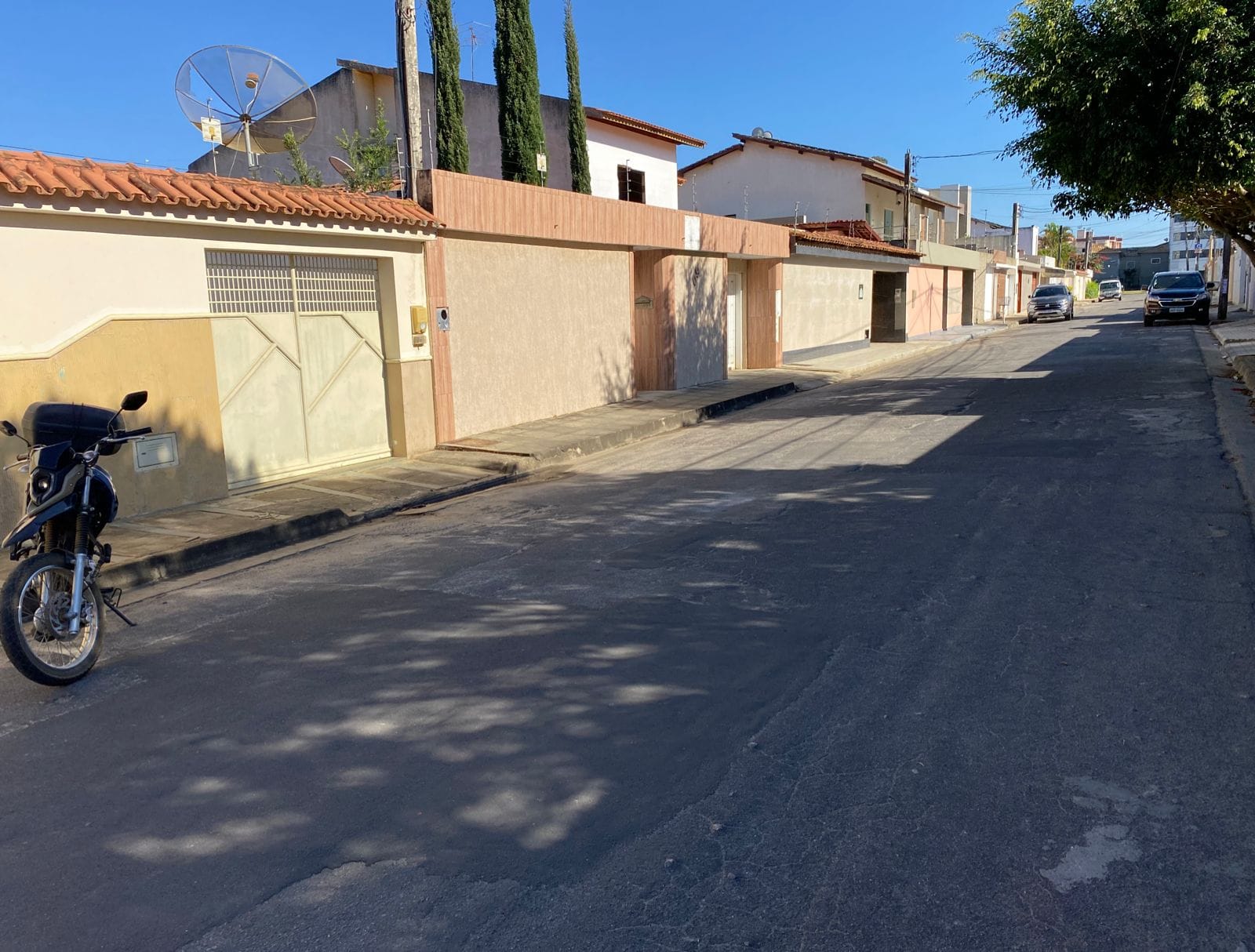 Vendo casa de 3 quartos na região do bairro Candeias,Vitória da Conquista, BA - foto 1