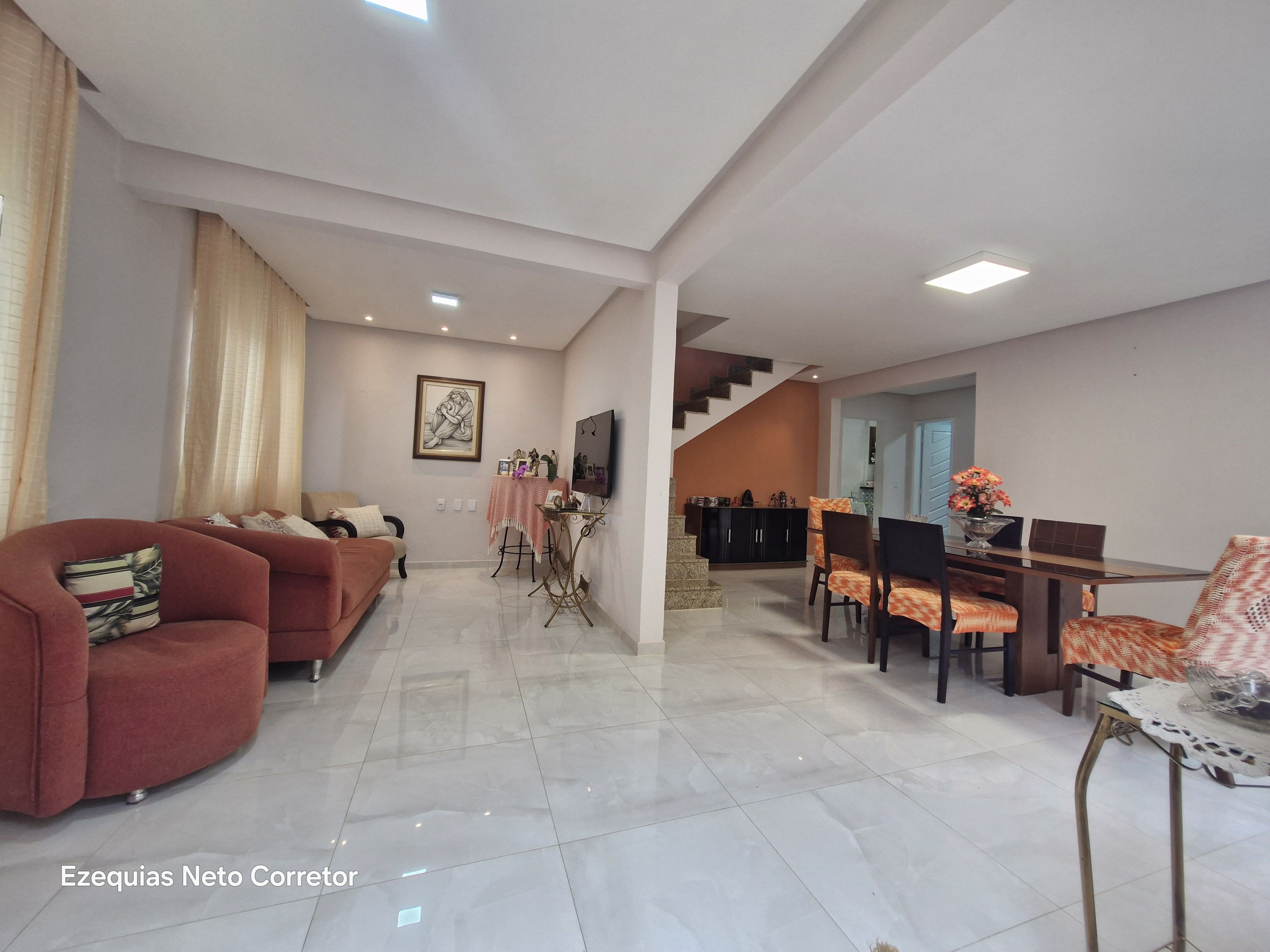 Casa duplex na Urbis 1 próximo ao Limão Doce e Fainor à Venda, Candeias, Vitória da Conquista, BA - foto 1
