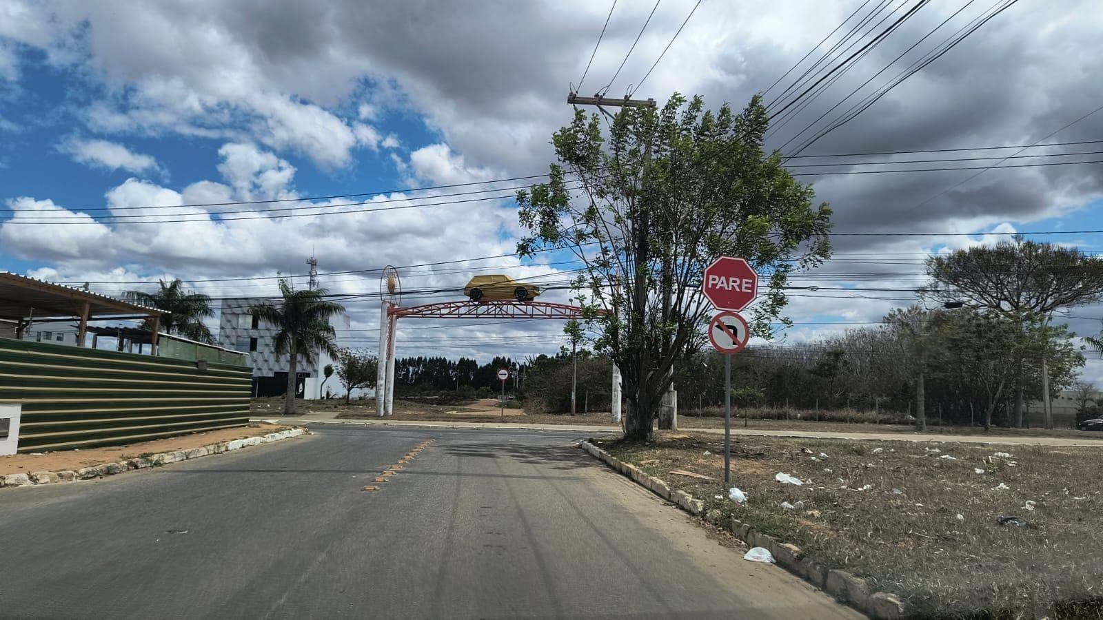 VENDO OU TROCO - Terreno de 360mts no Candeias - Lot. Alto da Universidade - Universidade, Vitória da Conquista