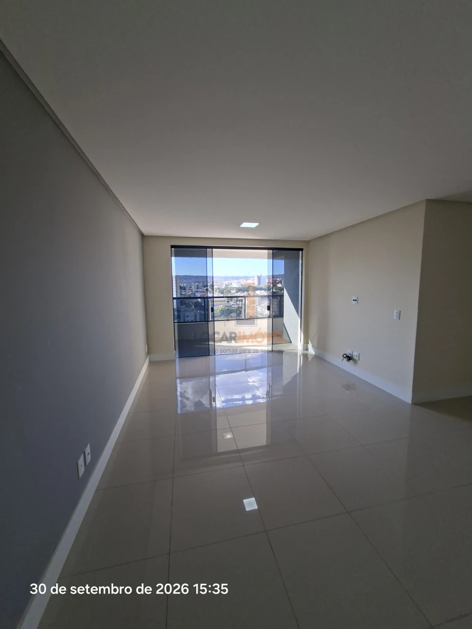 Apartamento alto Padrão 3 quartos sendo 2 suítes, andar alto, 2 vagas de garagem para locação, Candeias, Vitória da Conquista, BA - foto 2
