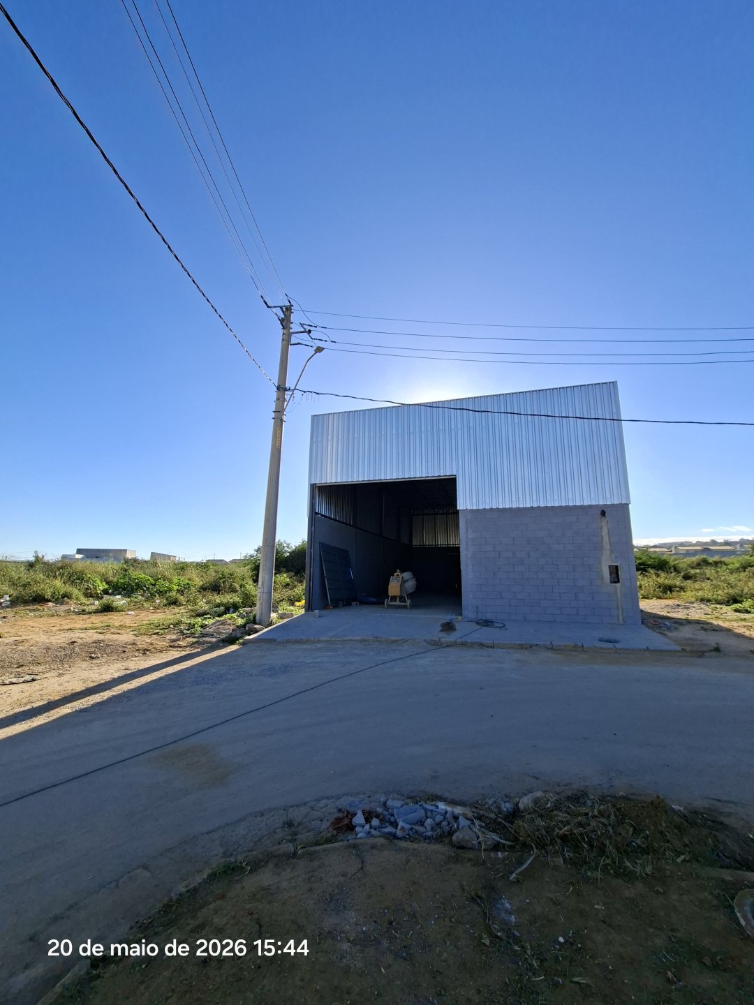 Galpão com 200m² para locação perto da CAESG no bairro São Pedro, em Vitória da Conquista - Bahia - foto 10