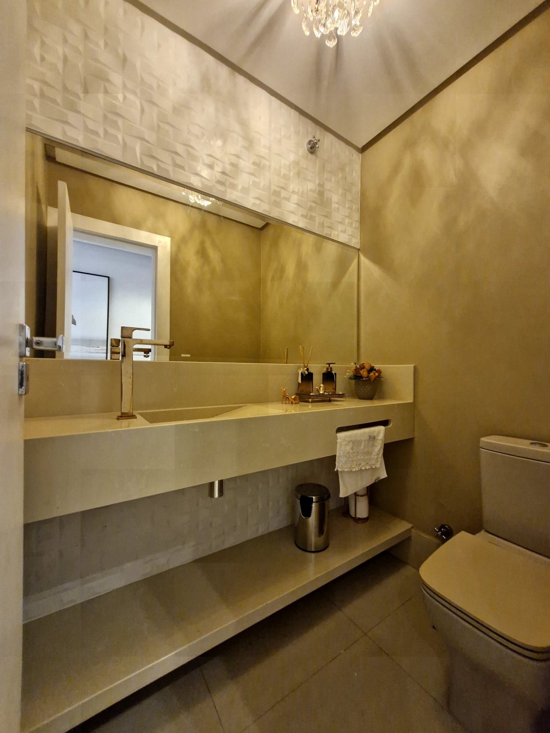 Apartamento 4 Suítes no Leonardo Da Vinci Bairro Candeias - foto 10