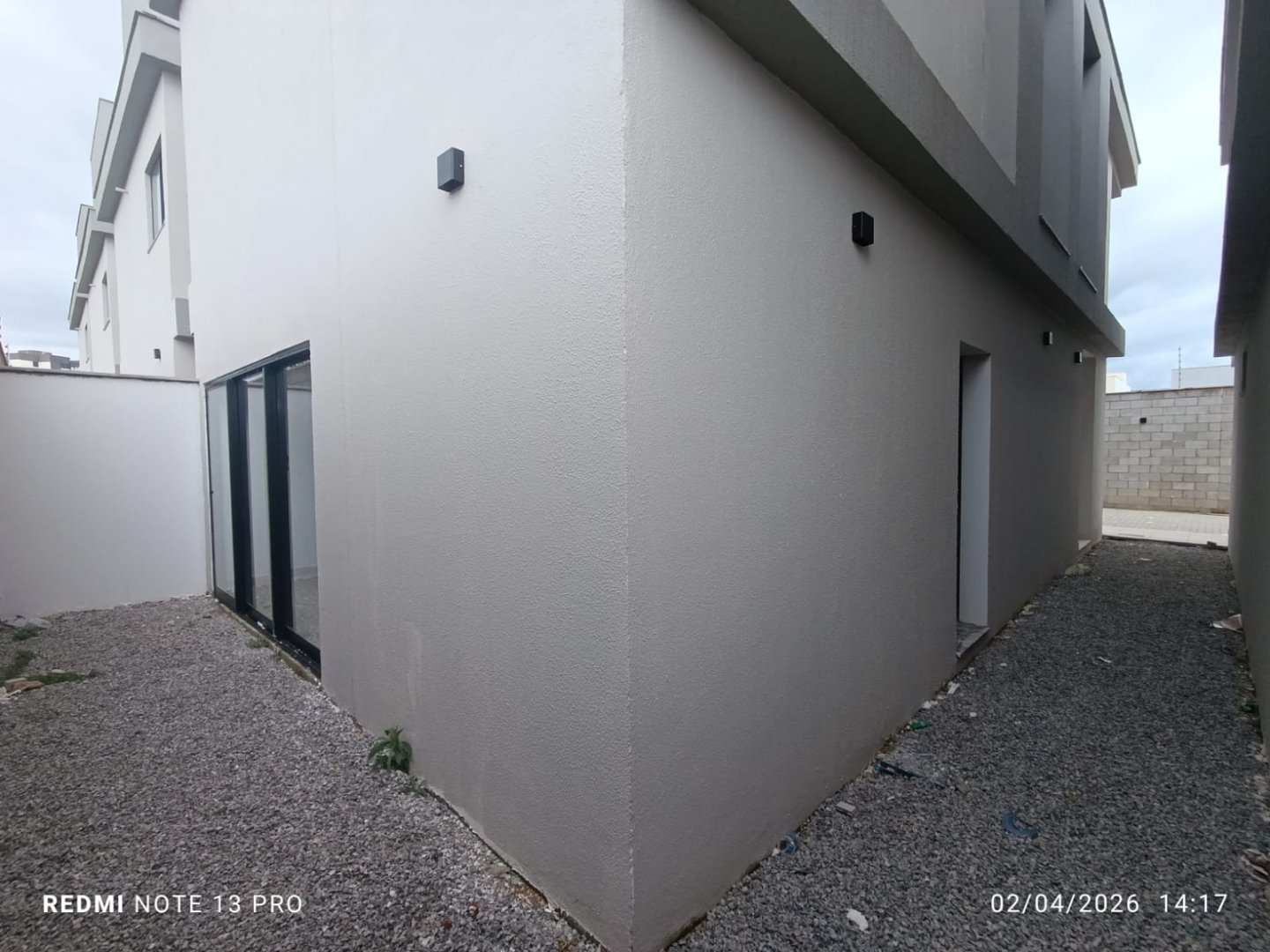 Casa duplex soltas com 3 suítes, sala com 2 ambientes, lavabo, garagem coberta para 2 carros, Alto da Boa Vista, Vitória da Conquista, BA - foto 9
