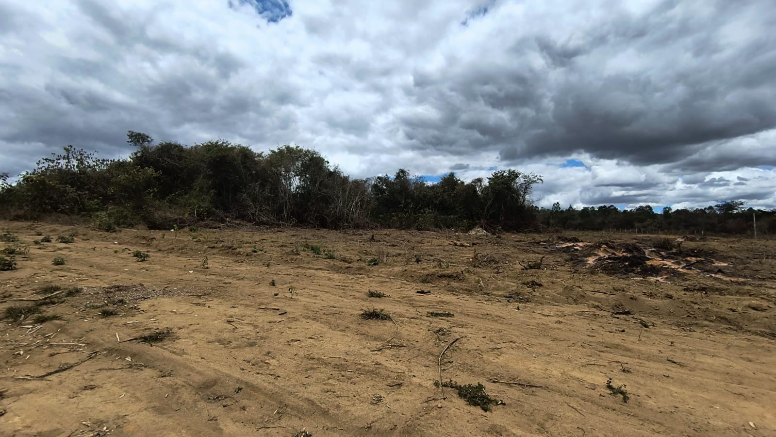 VENDO OU TROCO - Terreno de 360mts no Candeias - Lot. Alto da Universidade - foto 11