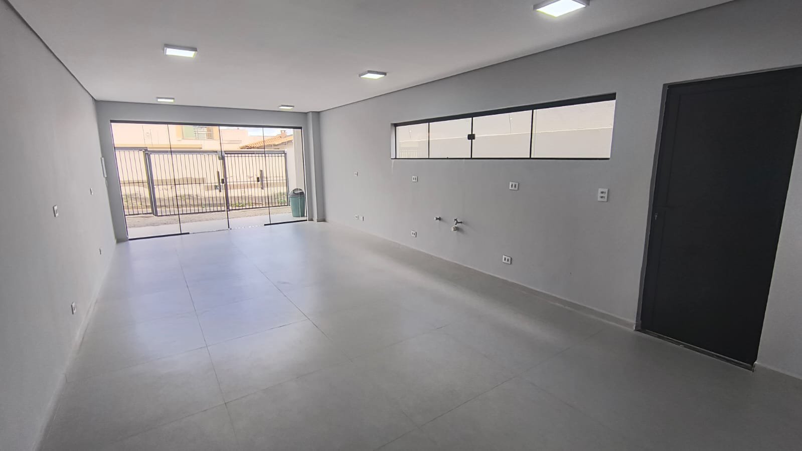 Loja Comercial, no Bairro Candeias, em Vitória da Conquista - Bahia - foto 10