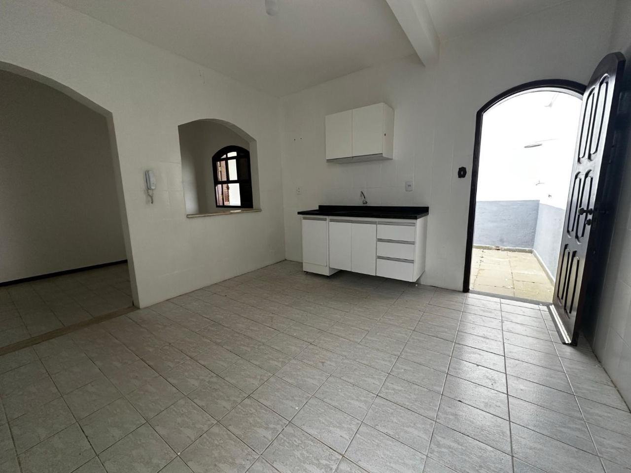 Casa a venda no Bairro Alto Maron, excelente oportunidade para investidores, em Vitória da Conquista, BA. - foto 9