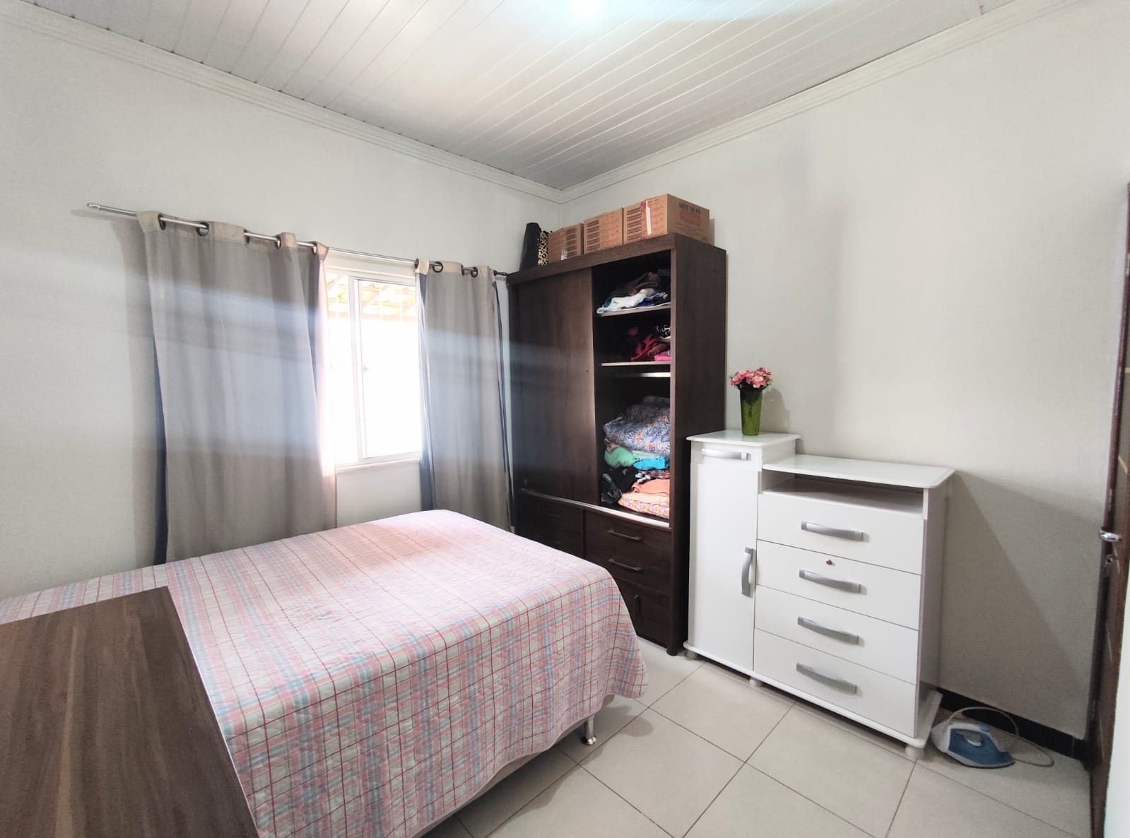 Casa Duplex (solta) com 5/4 sendo 1 suíte, com garagem para 4 carros no Bairro Felícia na região do Shopping Conquista Sul  Vitória da Conquista - foto 11