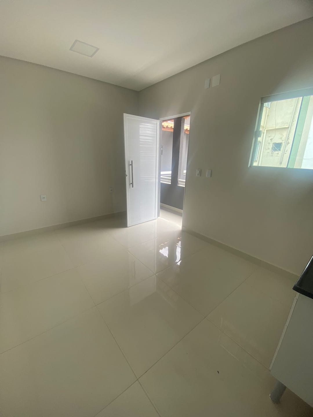 Kitnet para locação, 1 Cômodo com banheiro (incluso água e energia), no Bairro Felícia, Vitória da Conquista, BA - foto 10