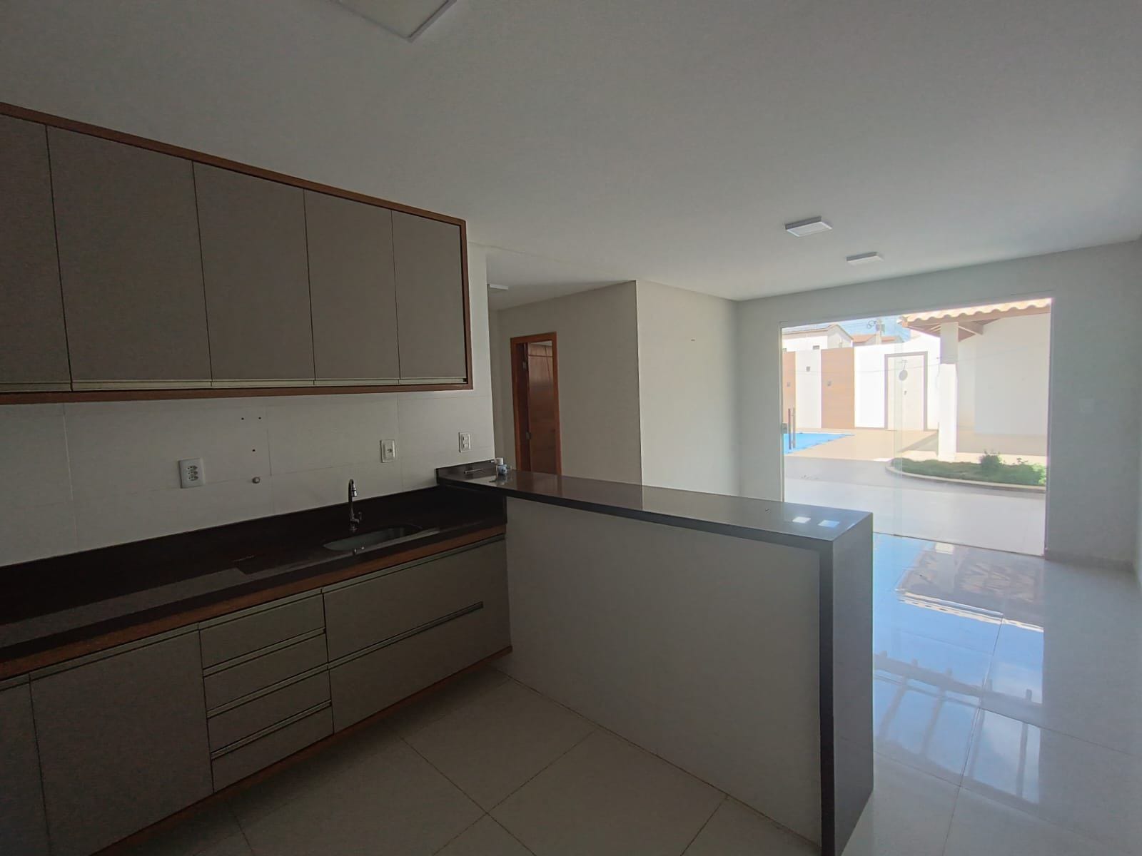 Casa  duplex solta de 3 quartos sendo 2 suítes + piscina + espaço gourmet com churrasqueira à venda, Boa Vista, Vitória da Conquista, BA - foto 11