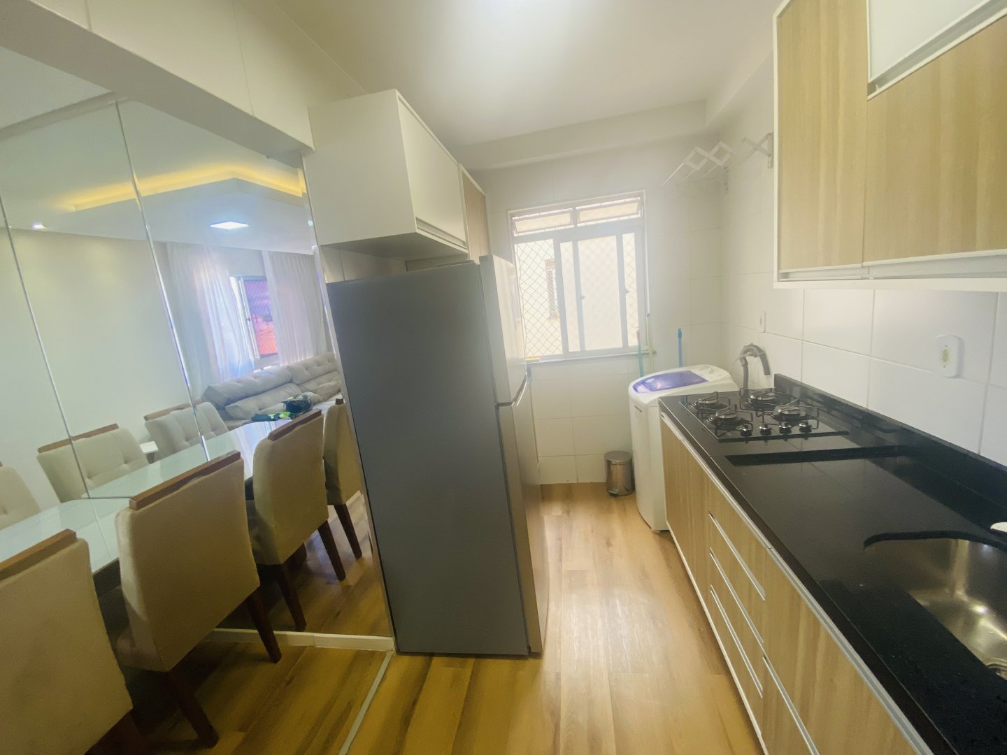 Vendo de porteira fechada, lindo apartamento mobiliado no bairro Boa Vista. - foto 11