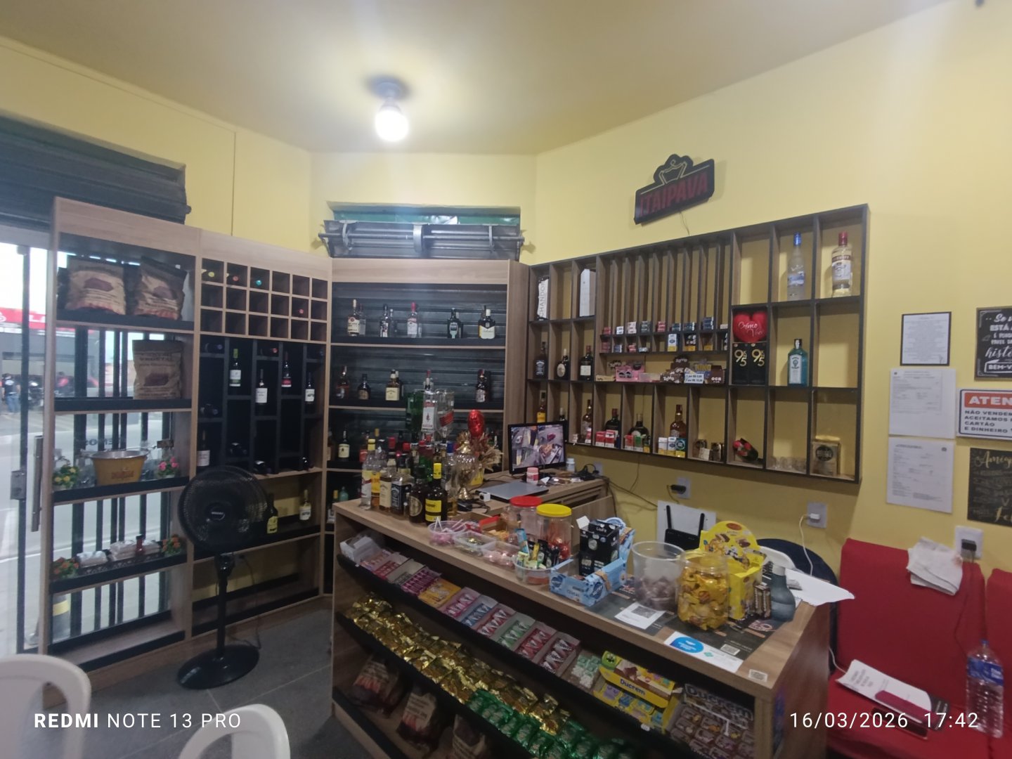 **Aluguel de Ponto Comercial de esquina com Mezanino na Av. Regis Pacheco no Centro – Vitória da Conquista - foto 11