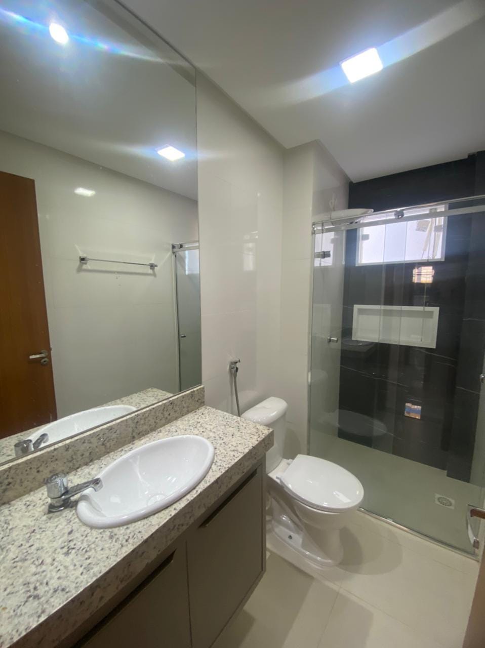 Apartamento para aluguel,  3 quartos sendo 1 suíte, excelente acabamento, com armários planejados, próximo a Fainor, Av. Brasil e Av. Luis Eduard - foto 12