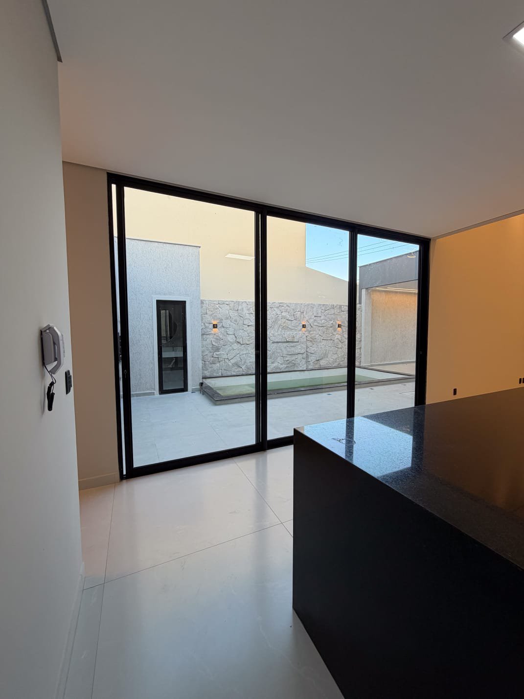 Casa Térrea de Alto Padrão com 4 quartos, sendo 3 suítes - Bairro Boa Vista - Vitória da Conquista - foto 11