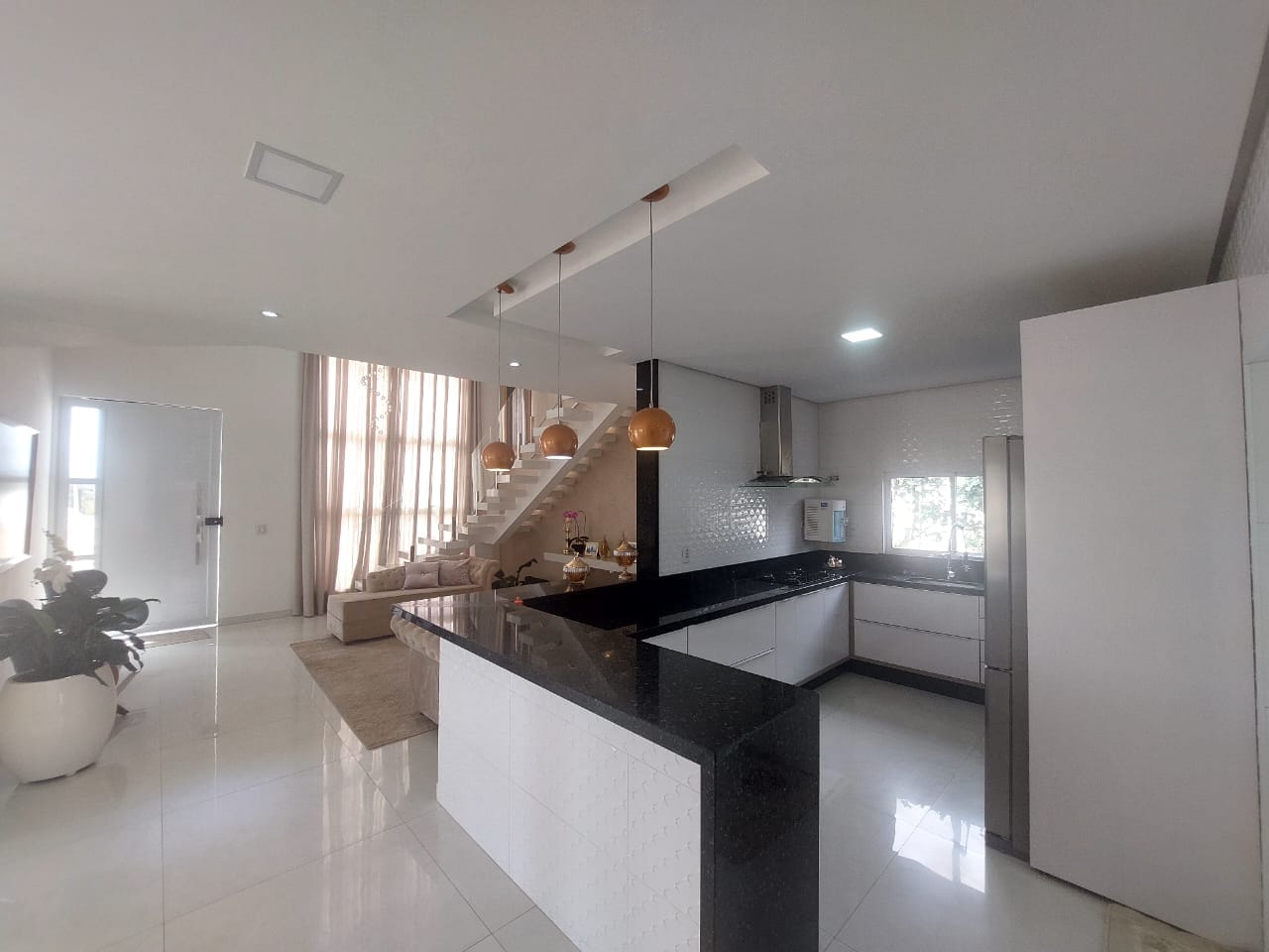 Casa de 4 quartos sendo 3 suites à venda em condomínio fechado com planejados, podendo ser vendido com os móveis no Boa Vista, Vitória da Conquis - foto 12