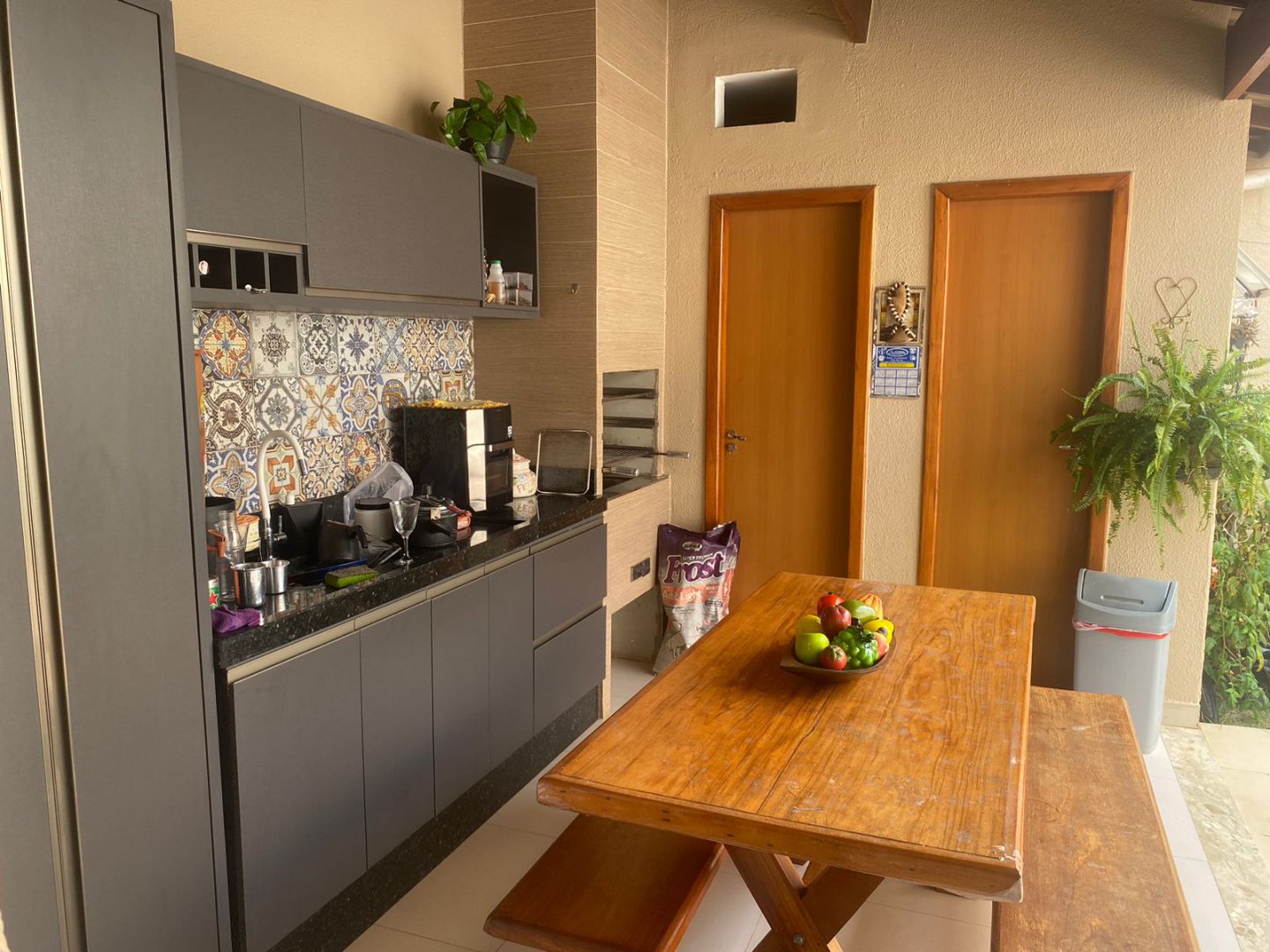 Casa de 3 quartos com planejados, área gourmet com churrasqueira, depósito, no Primavera, Vitória da Conquista - BA - foto 11