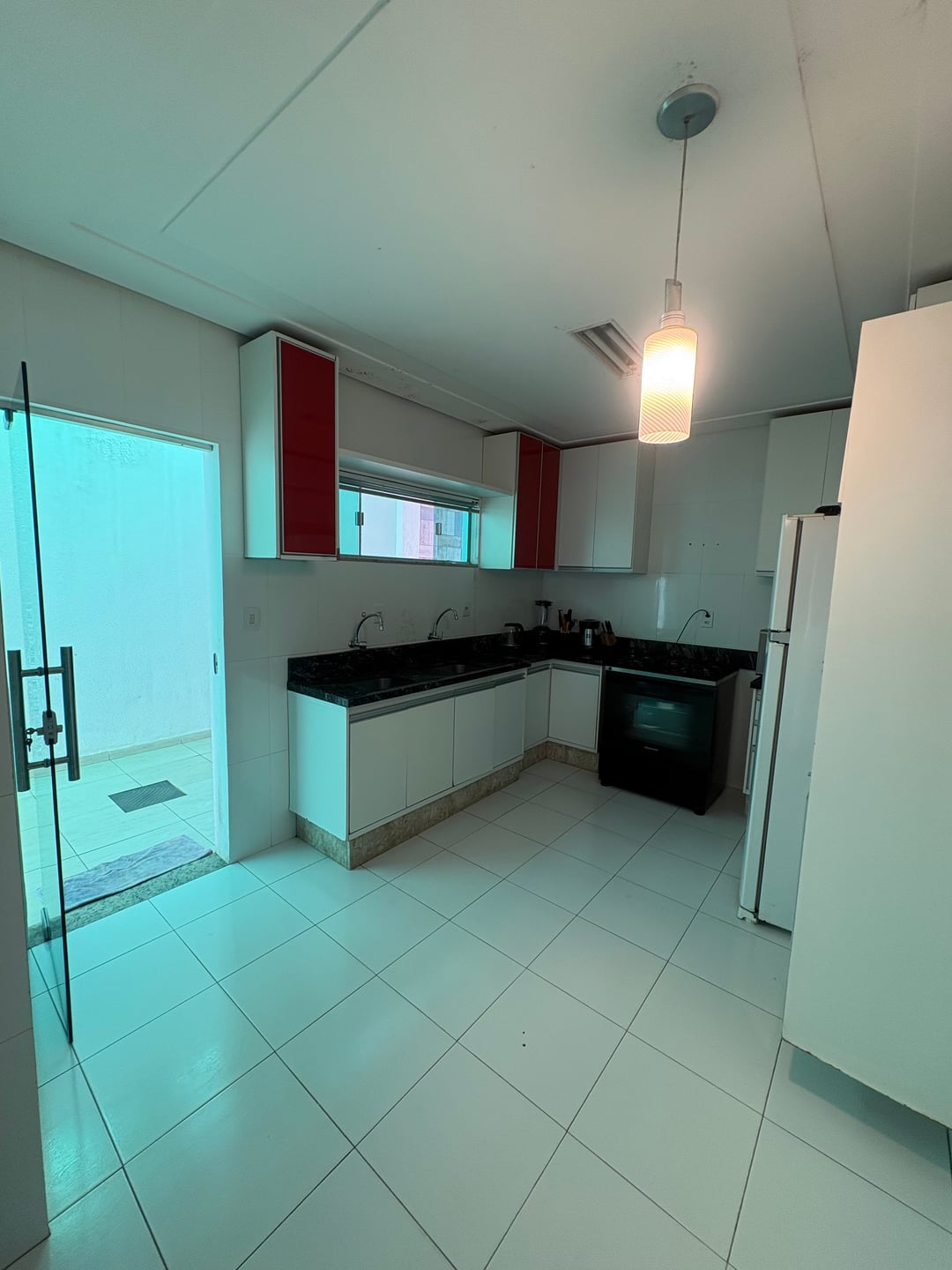 Casa com 3 suítes, piscina + dependência no Ibirapuera Vitória da Conquista Bahia - foto 11