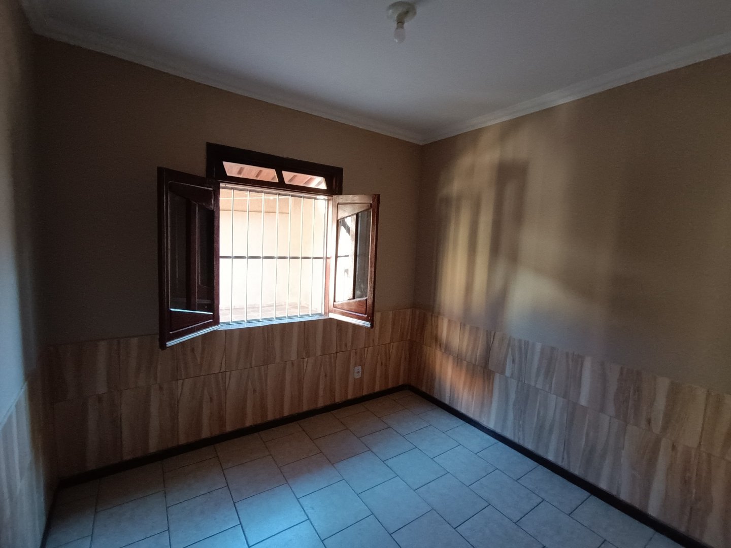 Casa Solta de 3 Quartos Sendo 1 Suíte com Garagem Ampla e Quintal no Bairro Alvorada/Ibirapuera, Vitória da Conquista -Ba - foto 10