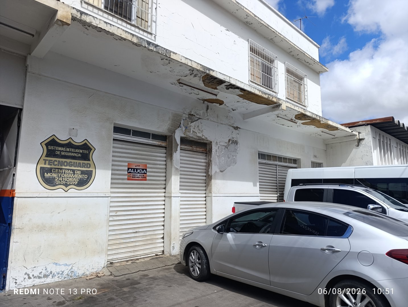 Ponto comercial com prateleiras fundo da Aikon Hyundai ao lado da Av. Integração, São Vicente, Vitória da Conquista Ba - foto 1