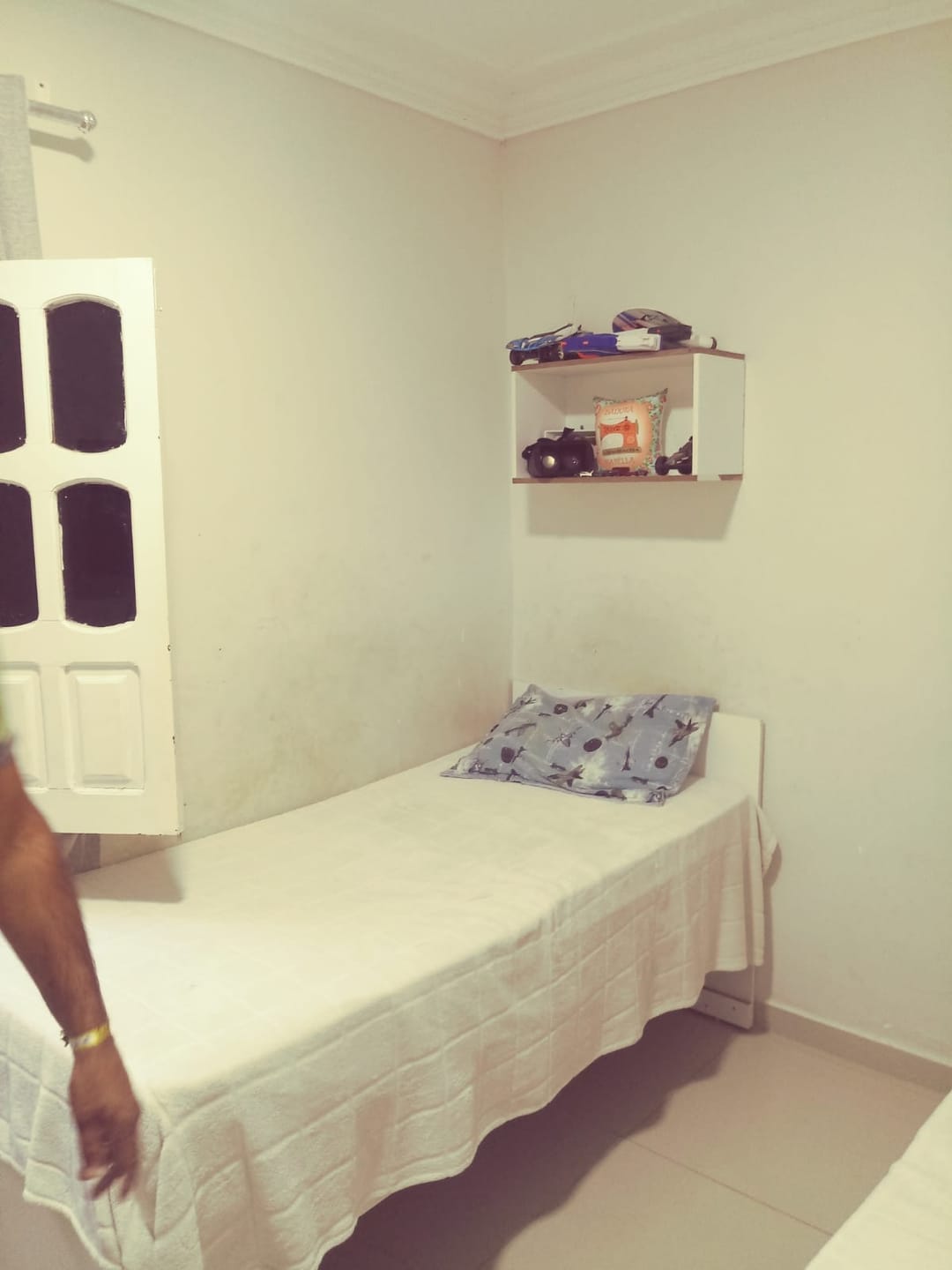 Oportunidade para investidores! Casa alugada à venda, com Habite se Comercial  no Candeias com rua de grande fluxo de carros  Vitória da Conquist - foto 13