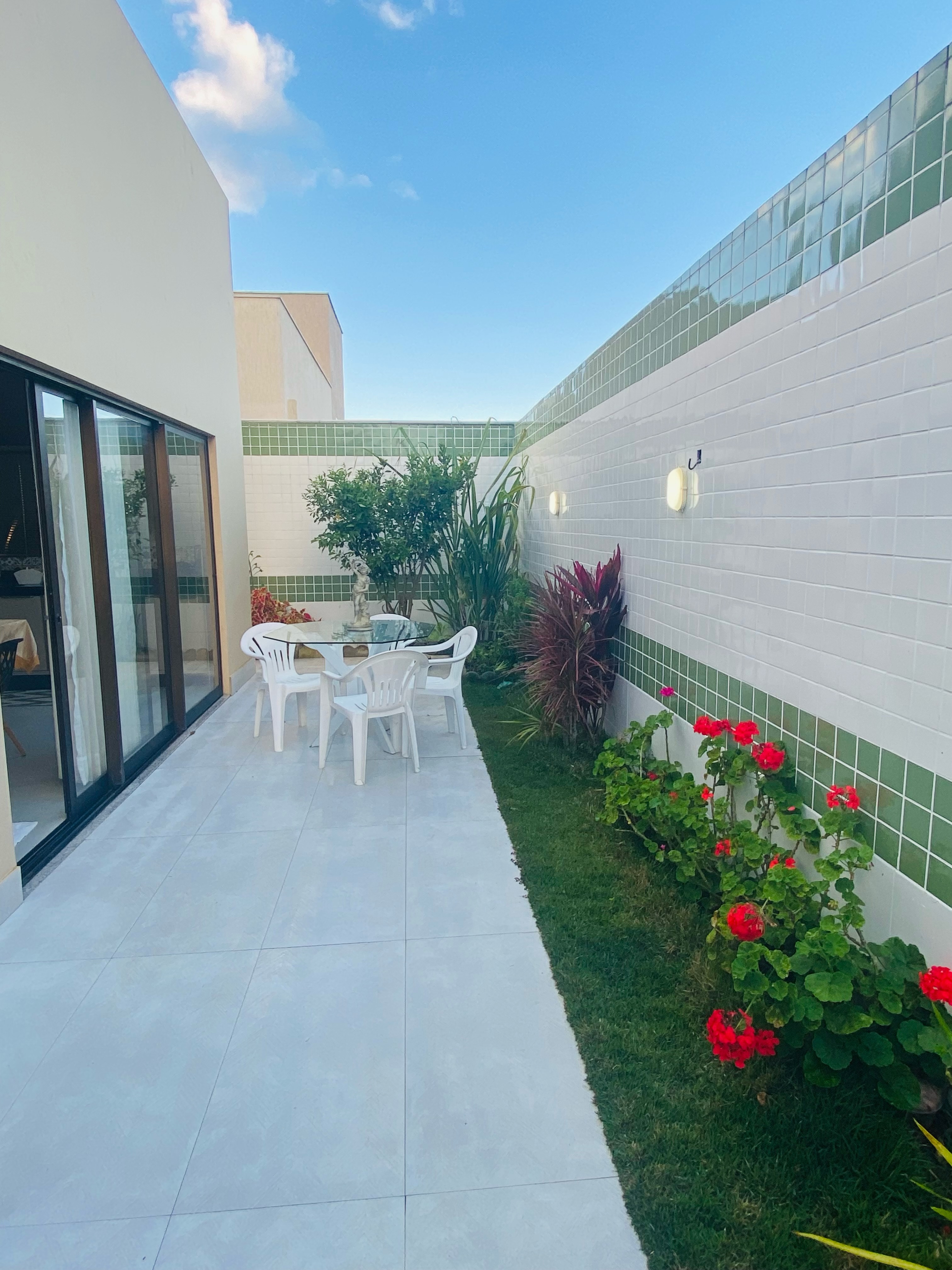 Linda Casa de 4 quartos sendo 3 suítes mais dependência completa e 4 vagas de garagem no Alphaville 1, Vitória da Conquista, BA - foto 13
