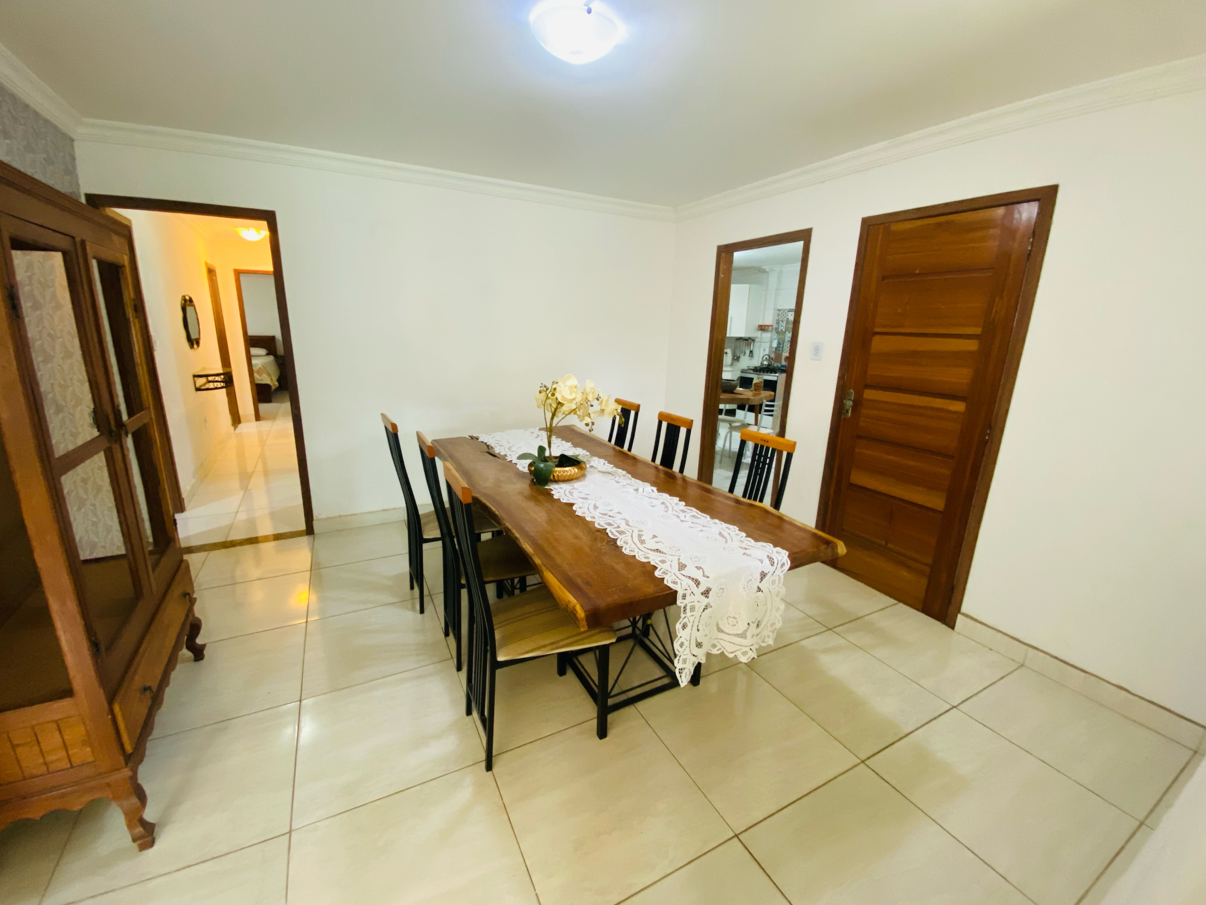 Excelente Casa de 4 quartos e garagem para 4 carros à Venda, Santa Cecília, Vitória da Conquista, BA - foto 13