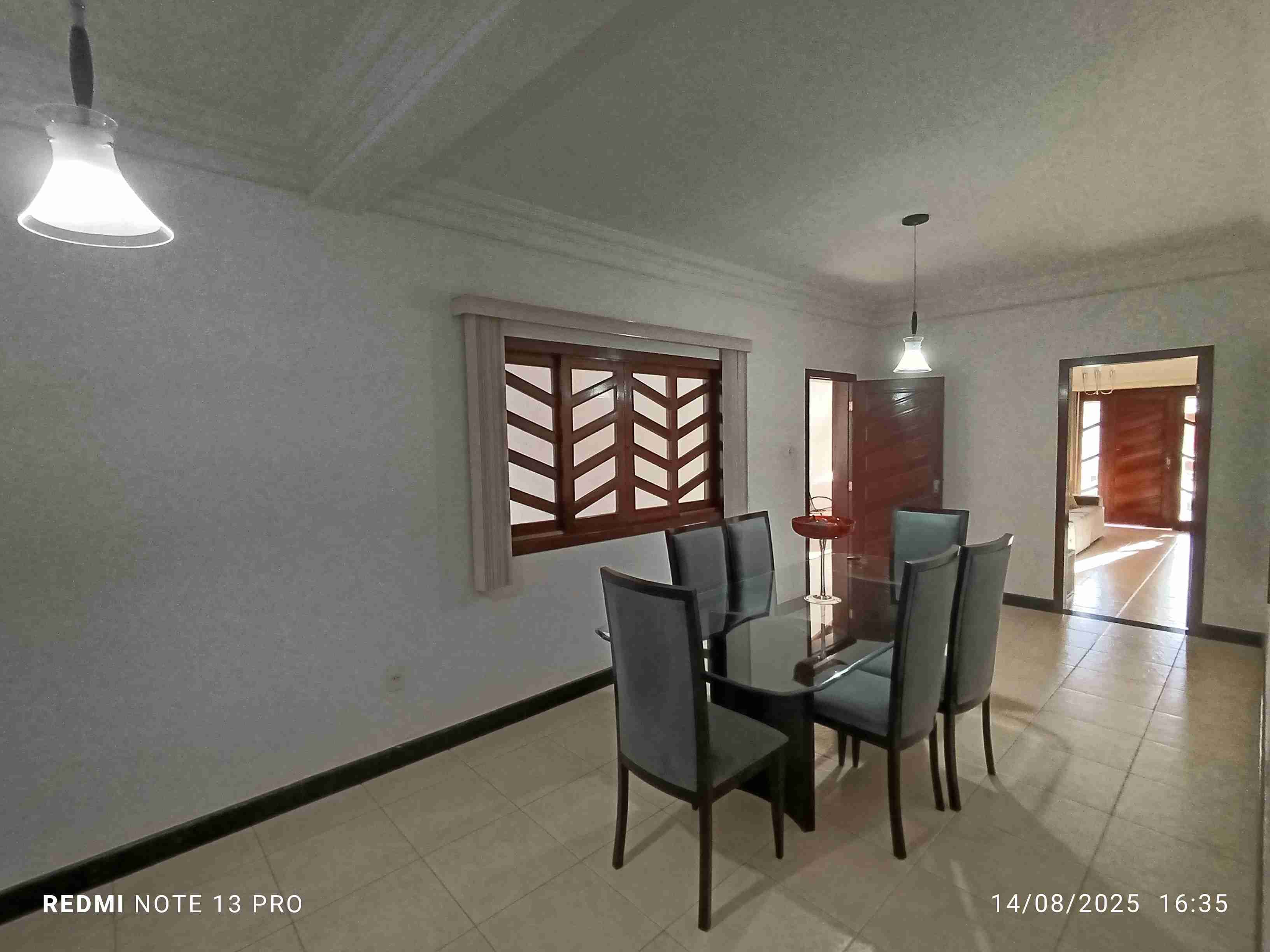 Casa com 4 quartos sendo 2 suítes, 4 salas, bastante espaço externo à venda, Ibirapuera, Vitória da Conquista, BA - foto 13