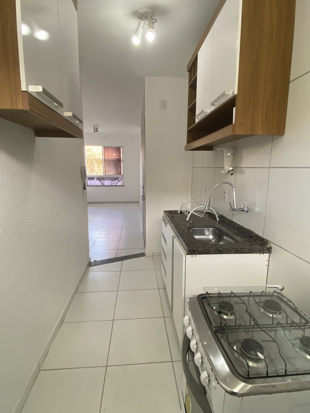 Apartamento para locação, no 1º andar, com 2/4 sendo 1 suite, Bairro Primavera, em Vitória da Conquista - Bahia - foto 12