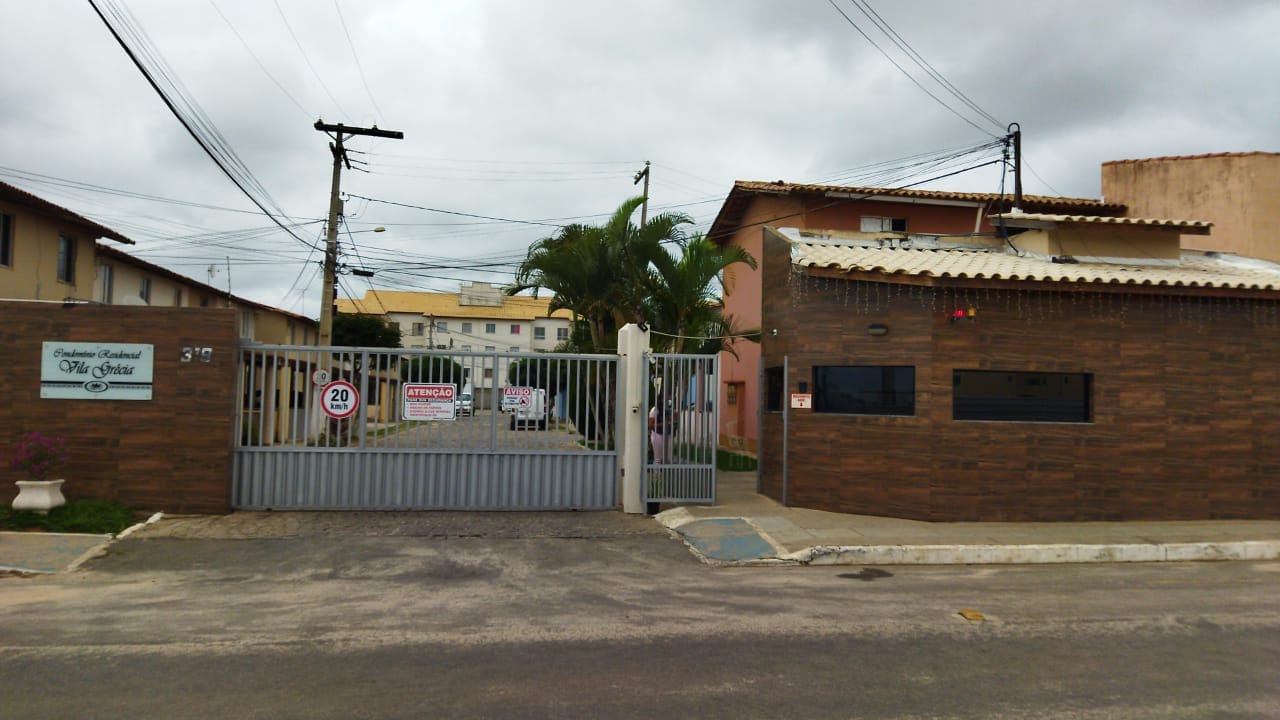 Alugo casa tipo Vilage com 2/4 e garagem coberta em condomínio fechado no Boa Vista em Vitória da Conquista, BA - foto 1