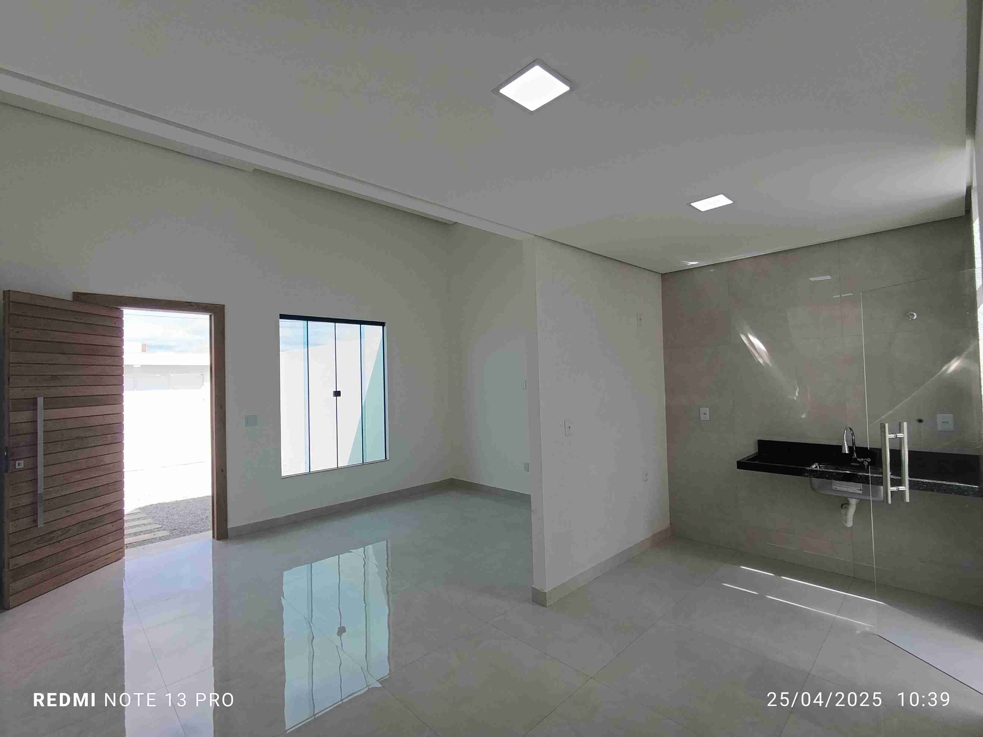 Linda casa nova  de 3 quartos sendo 1 suíte, garagem para 2 carros, acabamento de primeira à Venda, São Pedro, Vitória da Conquista, BA - foto 13