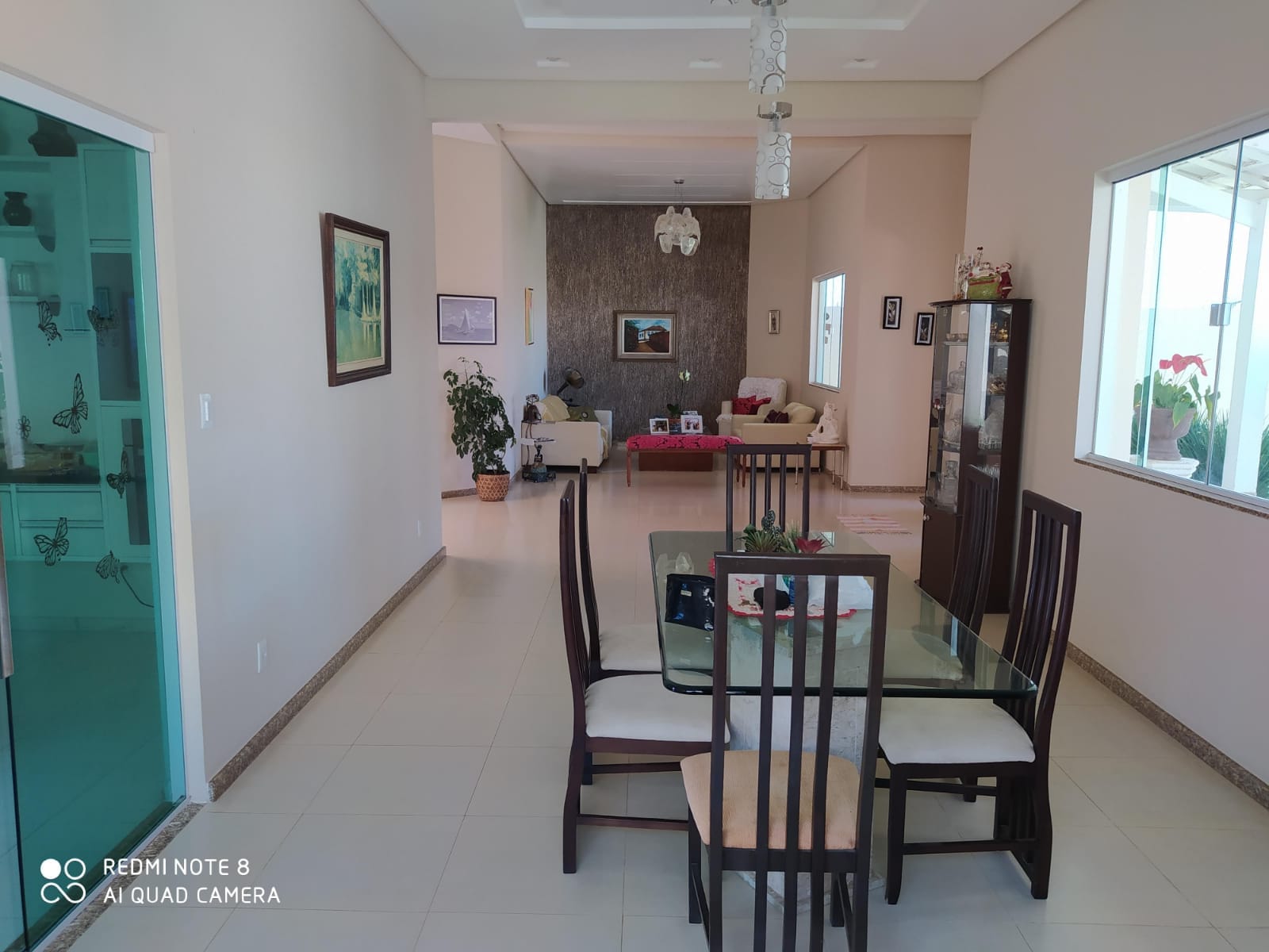 Casa Alto Padrão com 05 suítes, poço artesiano e energia solar em ótima localização no Bairro Alto da Boa Vista em Vitória da Conquista-BA - foto 13